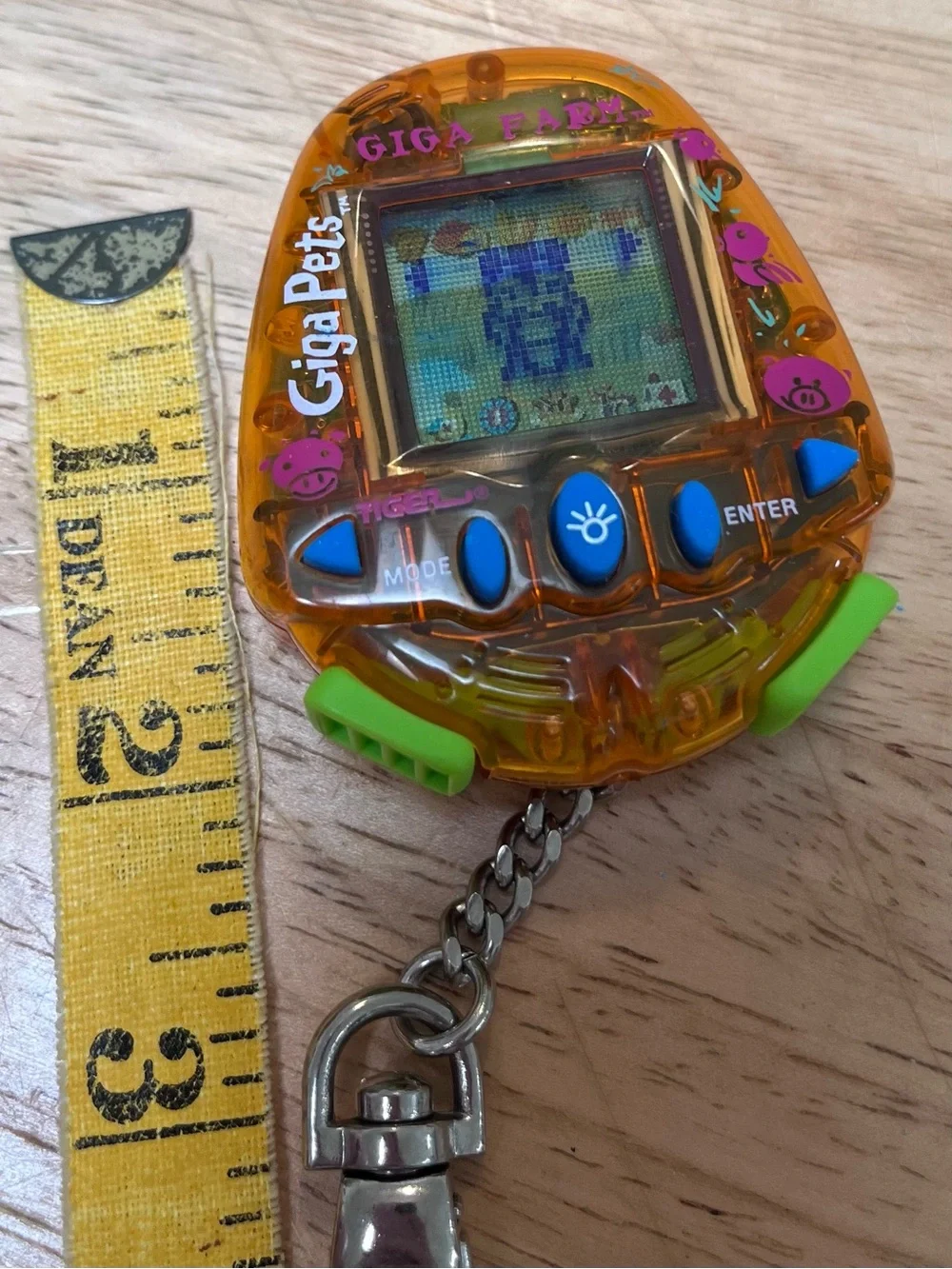 Giga Pets Farm Virtual Pet vintage c1997 translucent orange WORKS